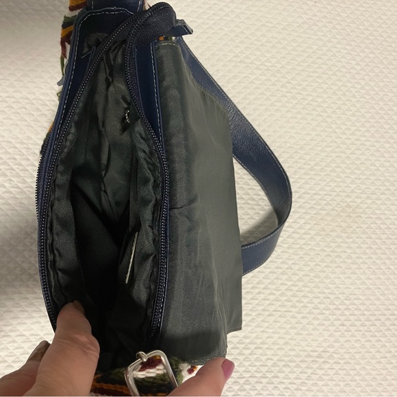 Arte Kuna Columbia Crossbody - Picture 5 of 6